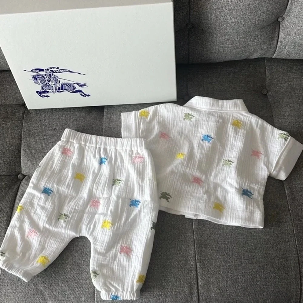 Burberry Baby Boy EKD 2-Piece Gift Set White 6M NWT Box
